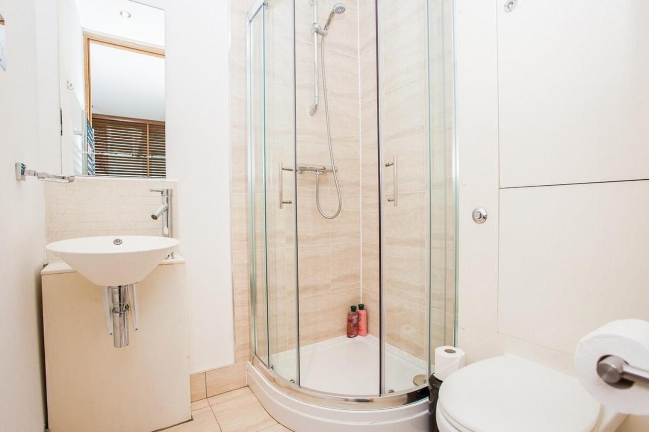 Incredible And Modern Central 1 Bedroom - Bridge Apartment London