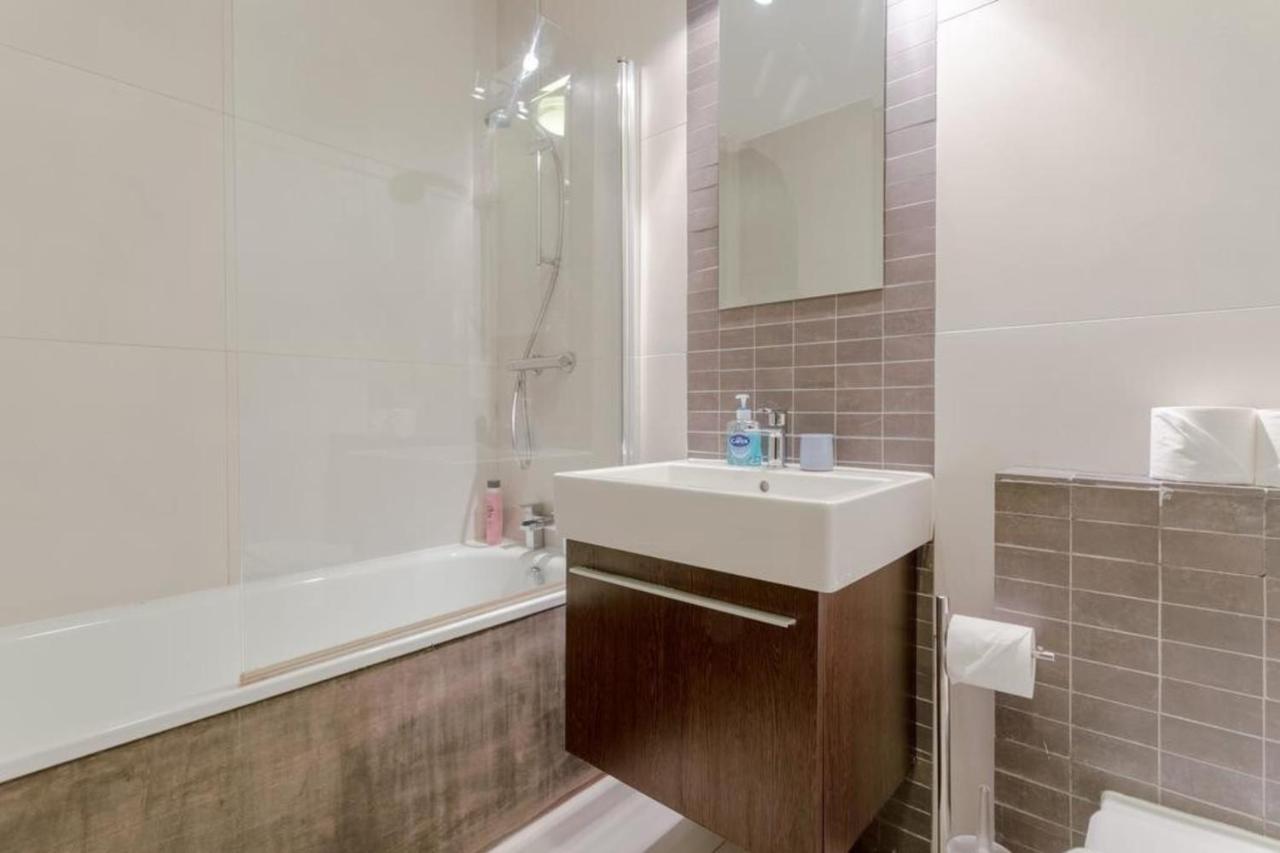 Stunning Modern In South Kensington * Londen
