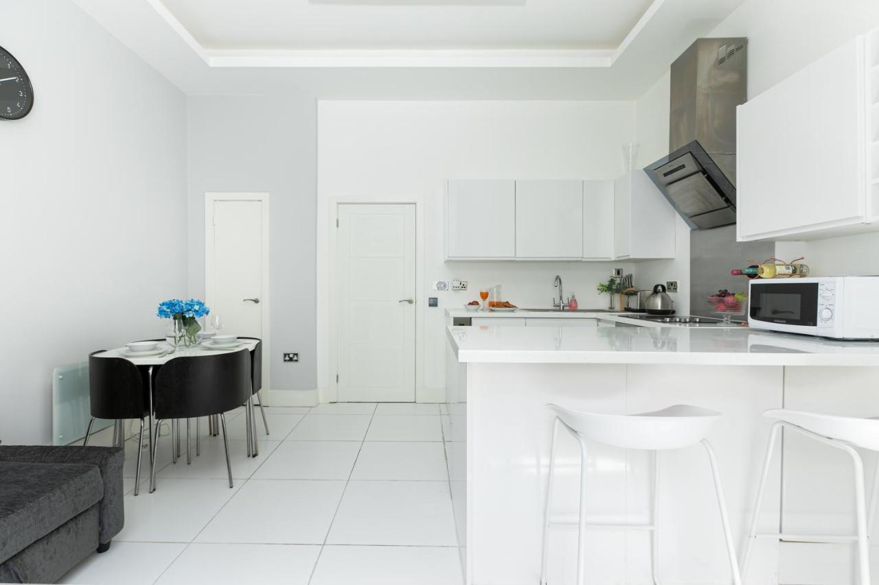 Central Bayswater Apartment London