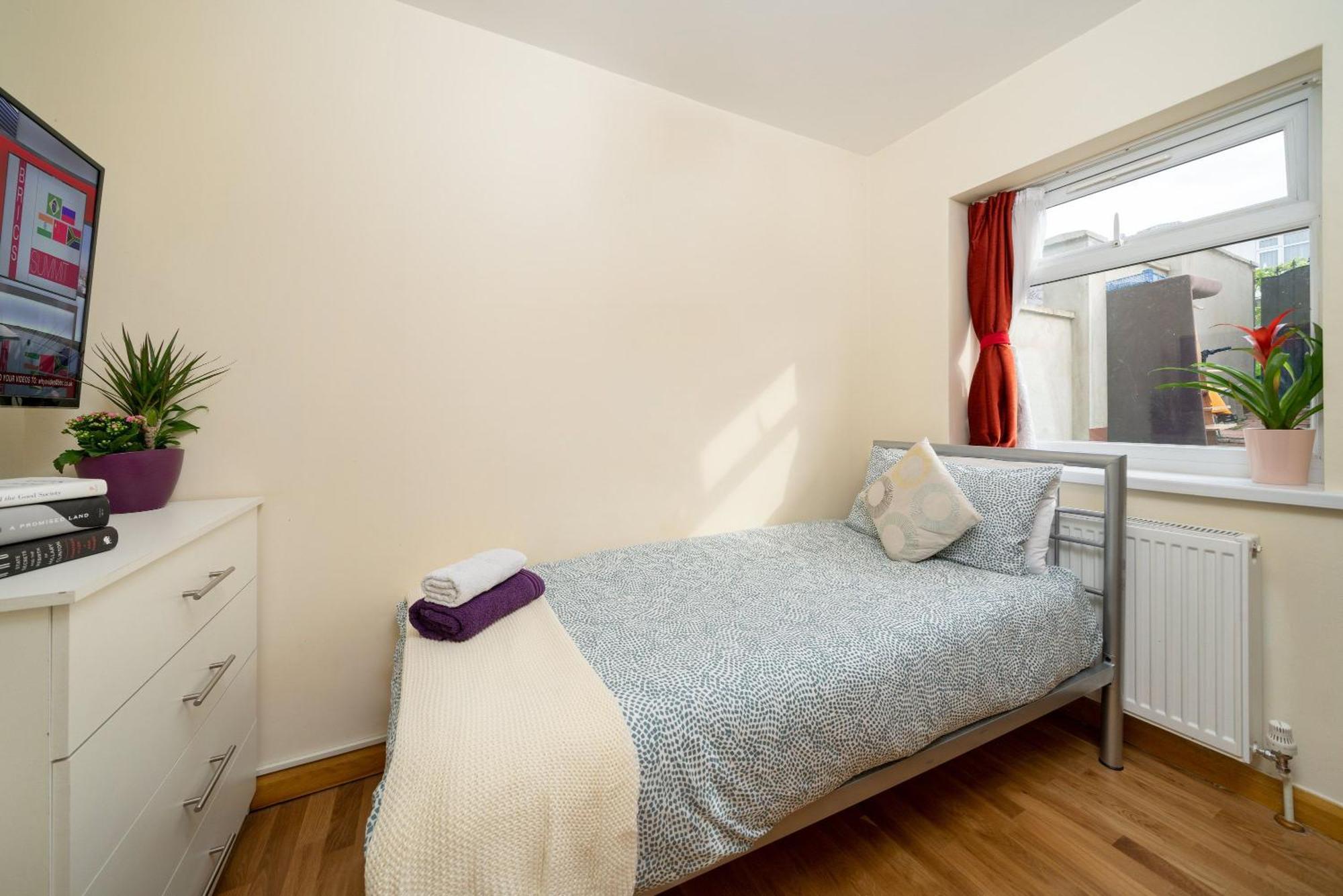Single G1 Apartamento *