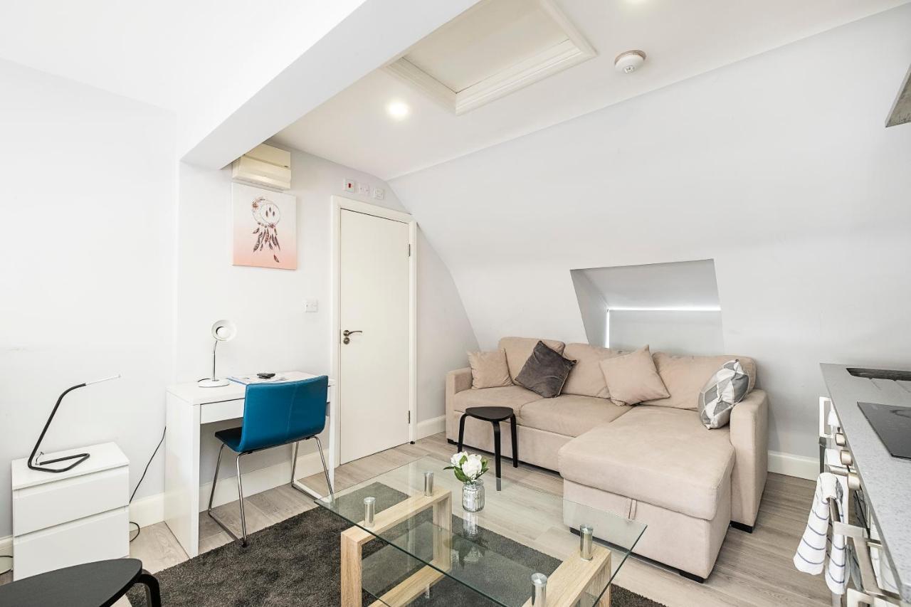 Apartment Securematics Superior Studio London