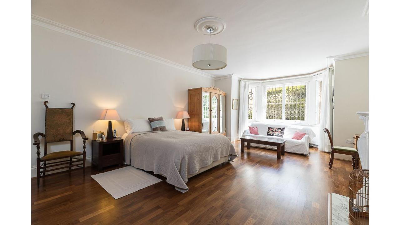 Apartamento Joivy Elegant 2 Bed Near Hampstead And Camden, Sleeps 4 Londres