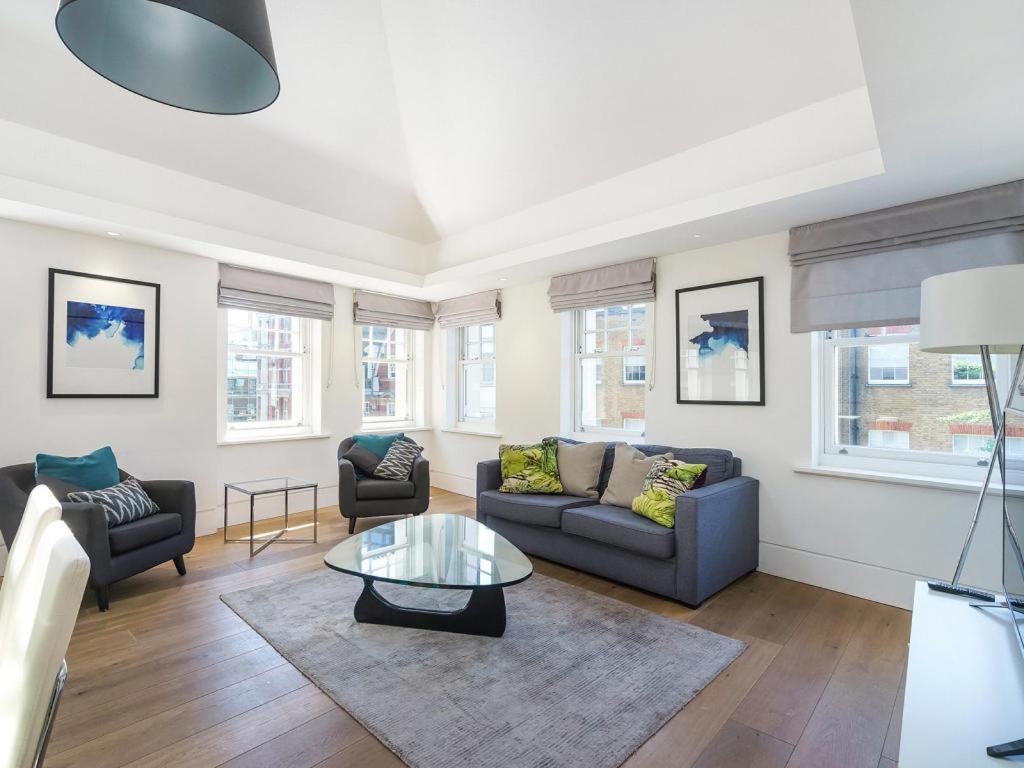 Stunning And Bright - Romilly Street Appartement Londen