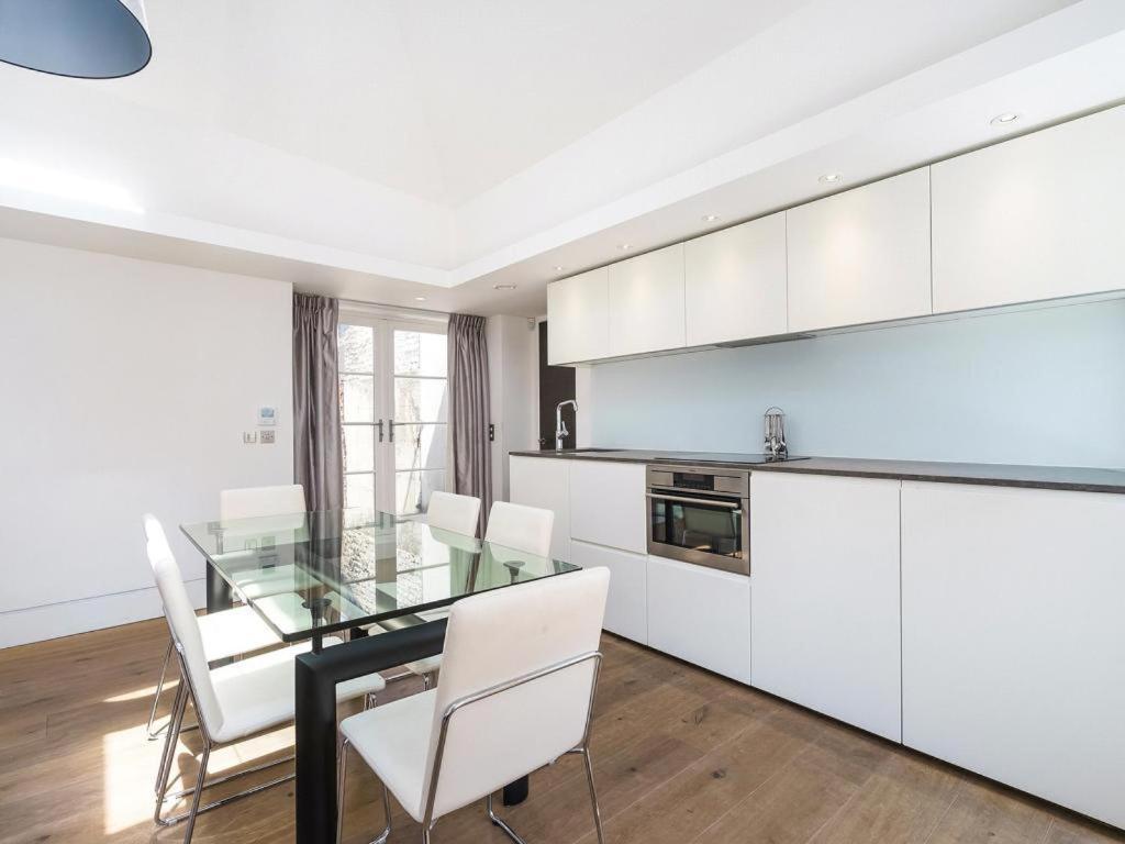 Stunning And Bright - Romilly Street Appartement *