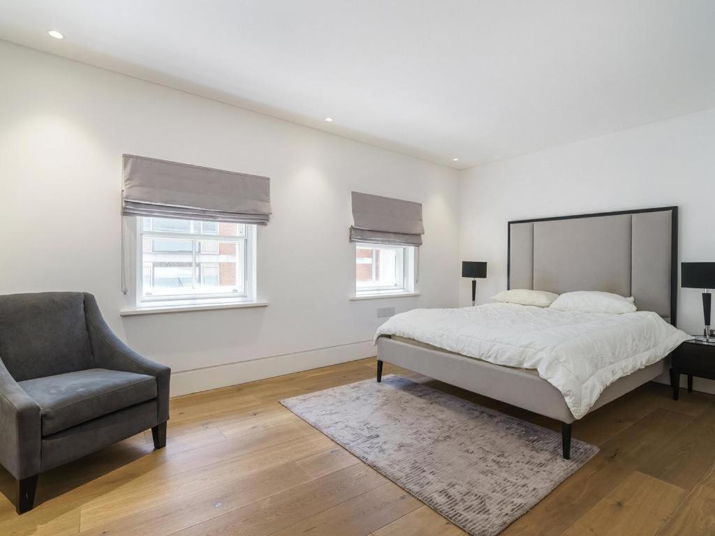Stunning And Bright - Romilly Street Appartement Londen
