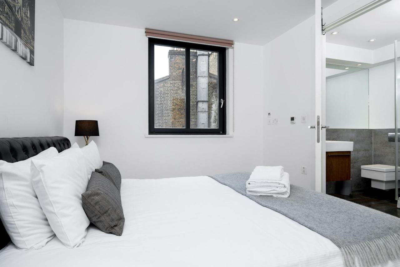 Spacious 2 Bedroom, 3 Beds 2,5 Bathroom, Trafalgar Square Apartamento