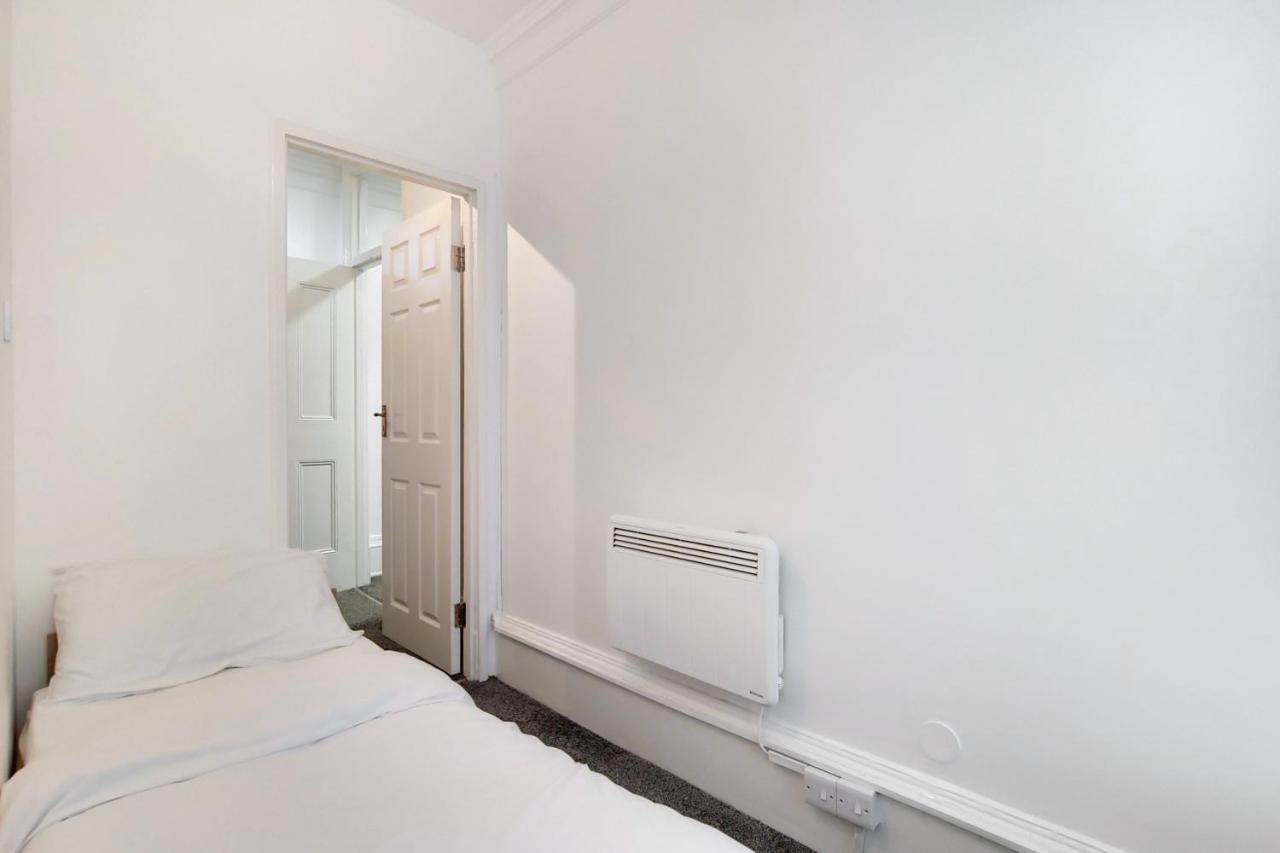 Mayfair Park Habitación en casa particular Londres