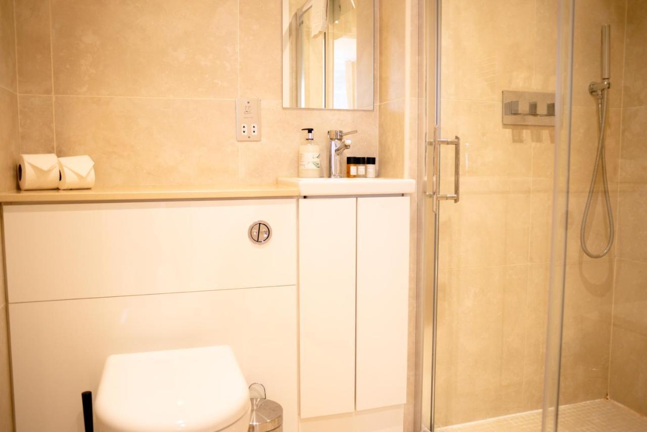One Bed Serviced Apt Near Holborn In Chancery Lane Apartment