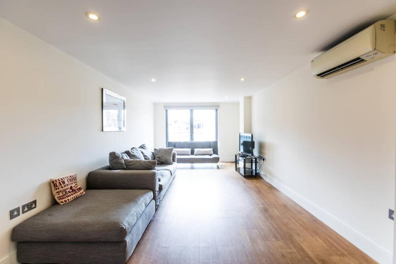 Bright And Modern 3 Bed Hyde Park Apartment