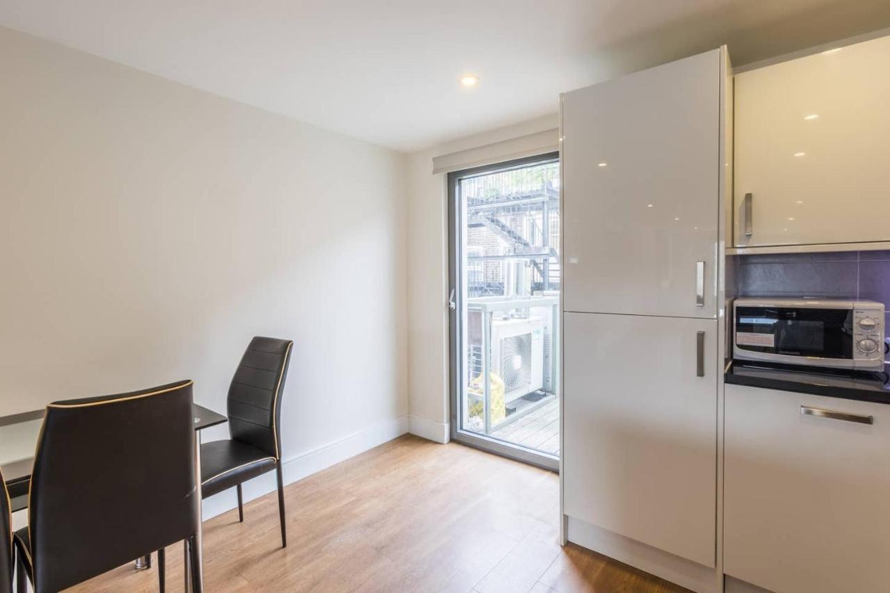Apartment Bright And Modern 3 Bed Hyde Park London