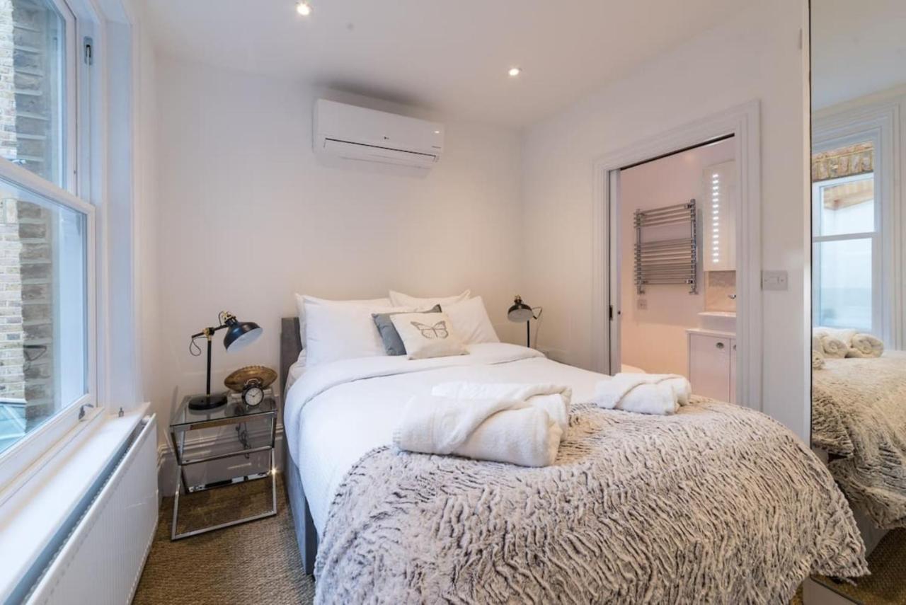 Luxury 2 Bed With Sw Facing Terrace Appartement *