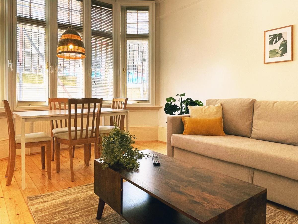 Jeremy's Place Apartment