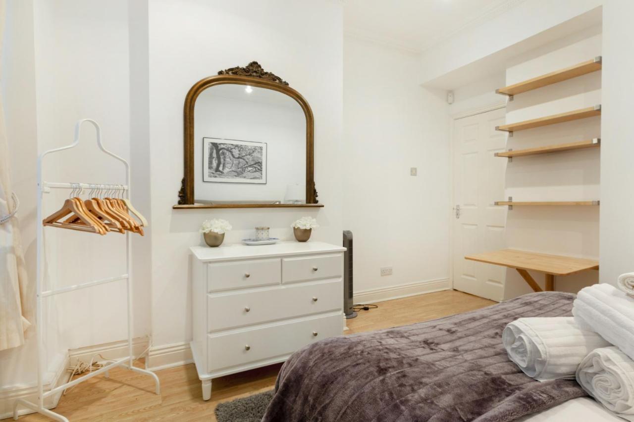 Spacious 1 Bed Sloane Square London