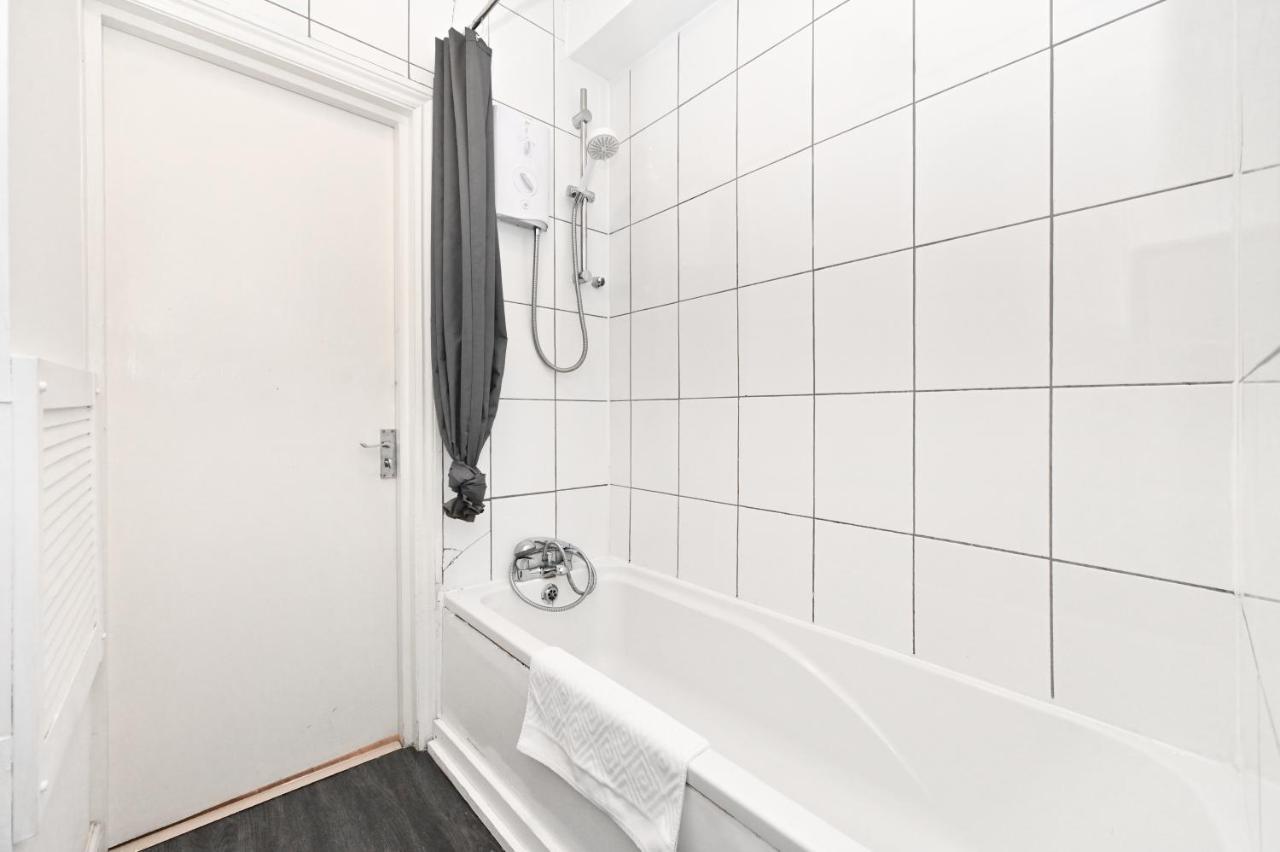 Soho Apartment, Theatres & Old Compton Street Apartment London