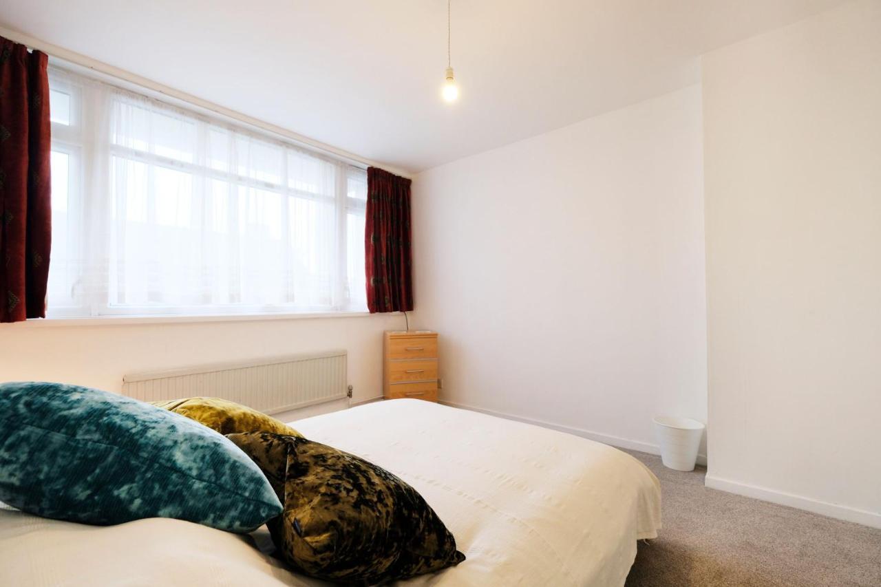 Pass The Keys - Beautiful Flat With Balcony In Swiss Cottage, Apartment London