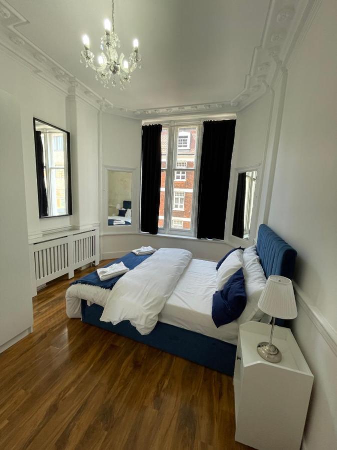 Selfridges Serviced Apartment