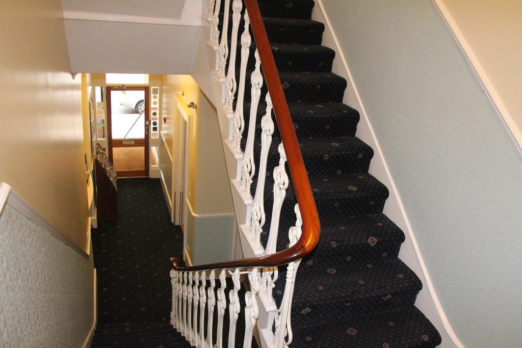 Hotel Melbourne House 3*