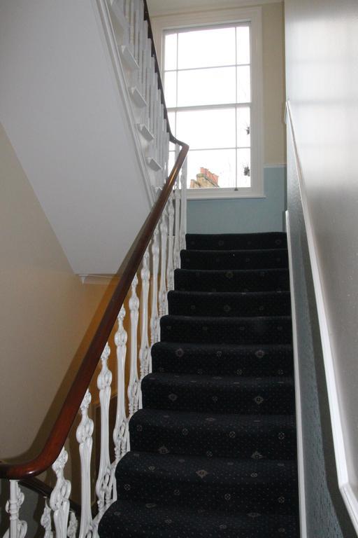 Melbourne House Hotel 3*