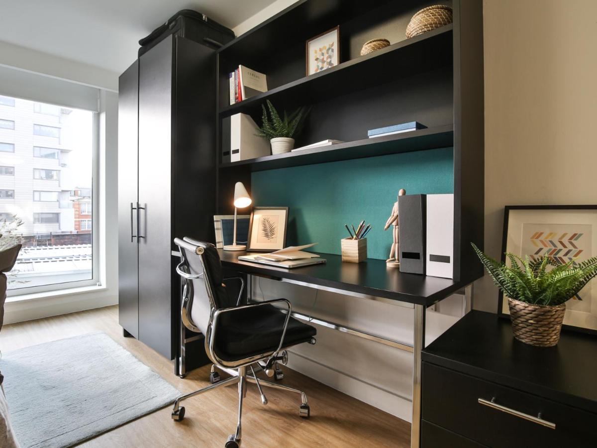 At Iq Bankside In Apartment London