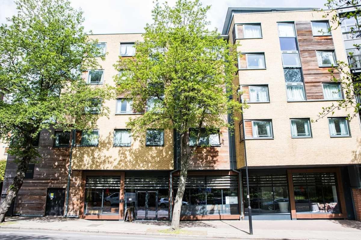 Modern And Private Bedrooms With Shared Kitchen At Chapter Islington In For Students Only * Londen