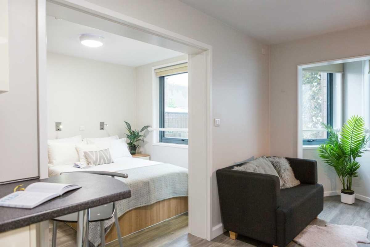 Appartement Modern And Private Bedrooms With Shared Kitchen At Chapter Islington In For Students Only