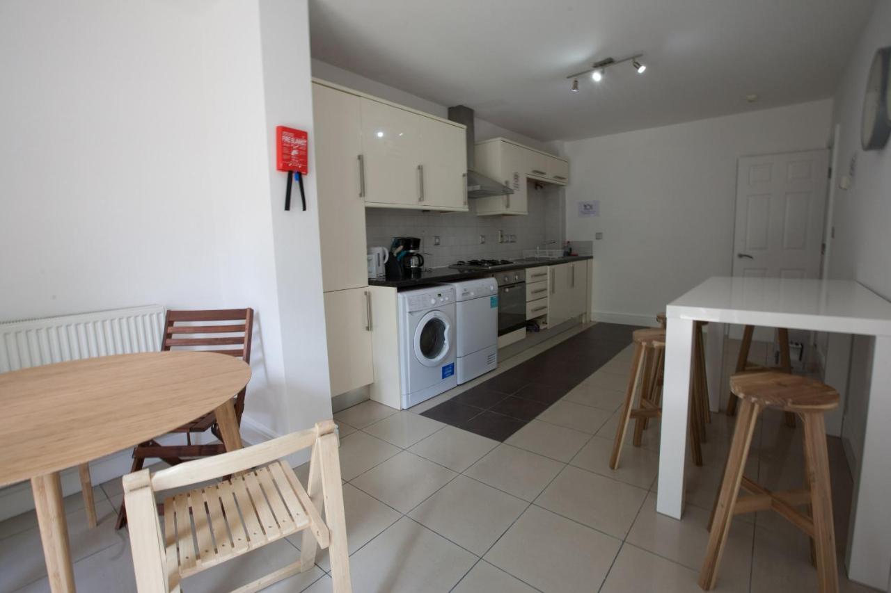 Tooting Rooms & Studio By Primecityhosts Guest house London