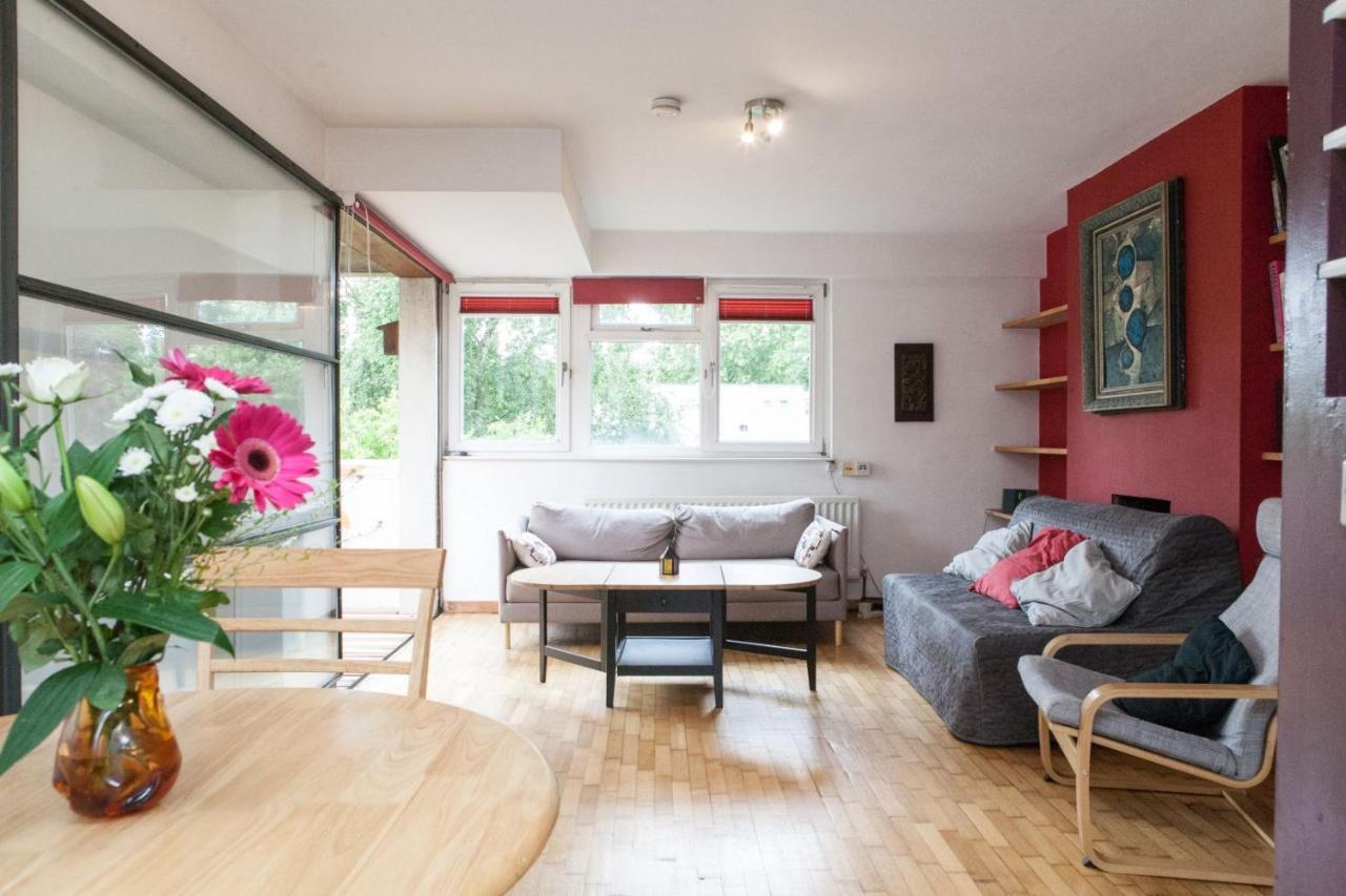 Pass The Keys Spacious Kennington Apartment, 4 Mins From Station Apartment *