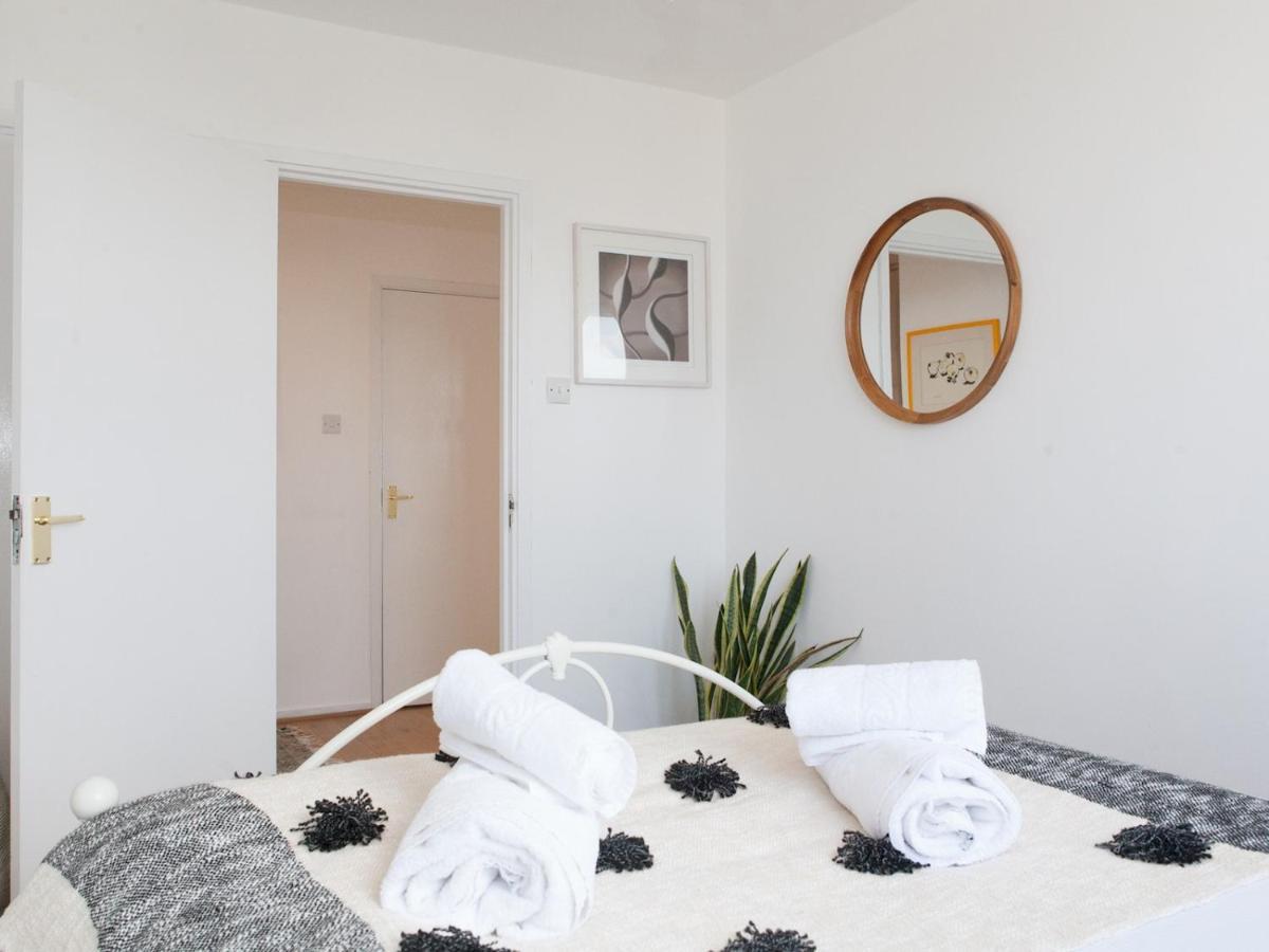 Pass The Keys Spacious 2bedroom Flat With Views In Bridge * London