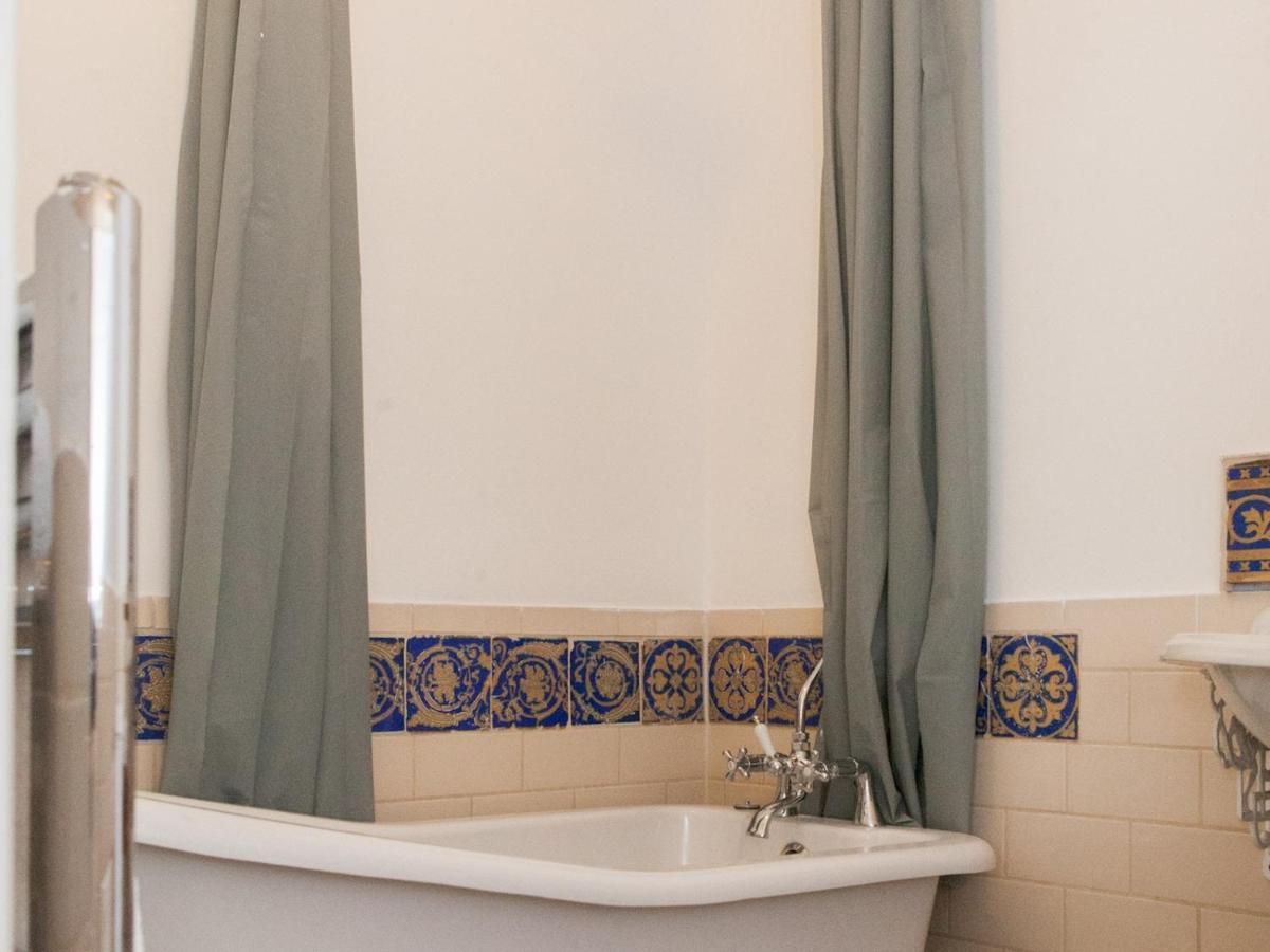 Pass The Keys Spacious 2bedroom Flat With Views In Bridge Apartment London