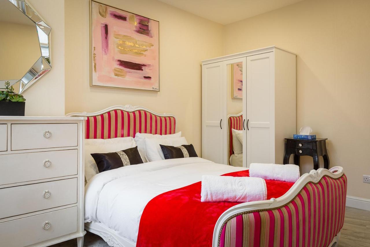 24 Molyneux Street Apartment *