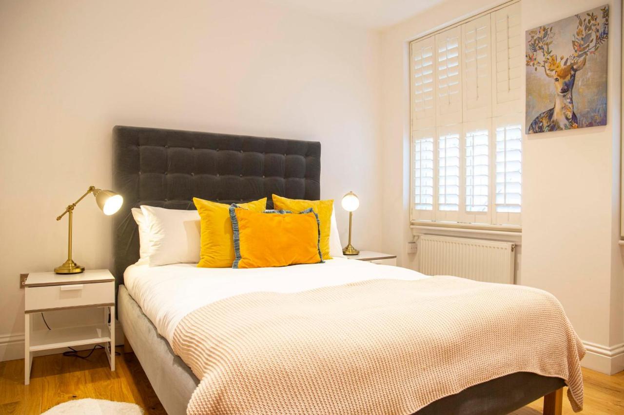 Bright Chelsea Garden Nest Apartamento