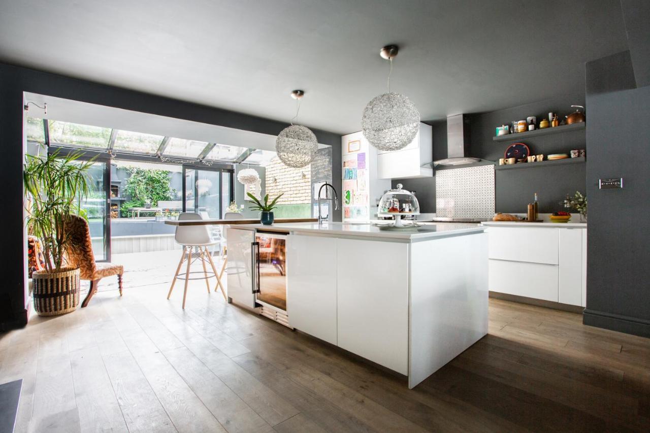 Carlingford Road III By Onefinestay * London