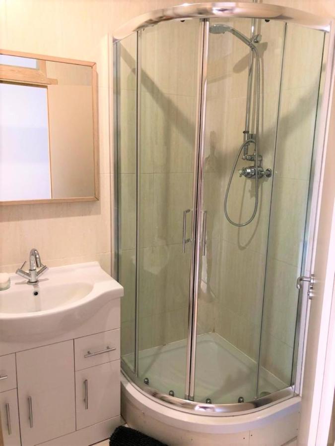 Flat Without Kitchen At Kentish Town Londen