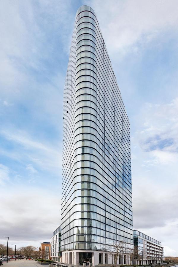 Apartment Mysquare Premium One Bedroom Road Basin London