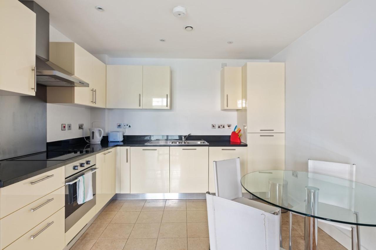 Apartment One Eighty Stratford *