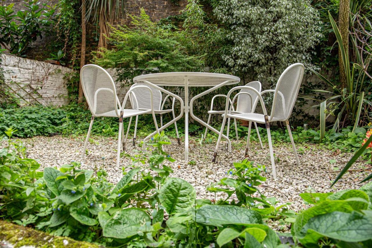 Bright Chelsea Garden Nest Apartamento