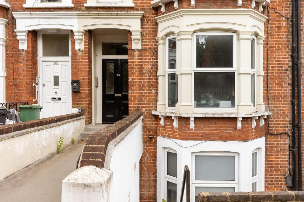 Lovely 2 Bedroom In West Hampstead, Londres