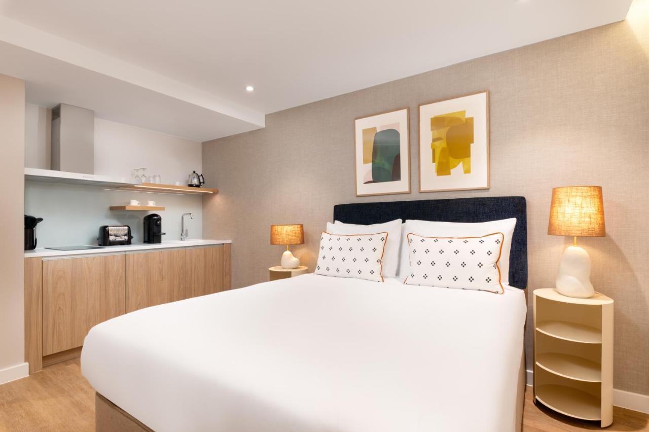 The Lincoln Aparthotel London