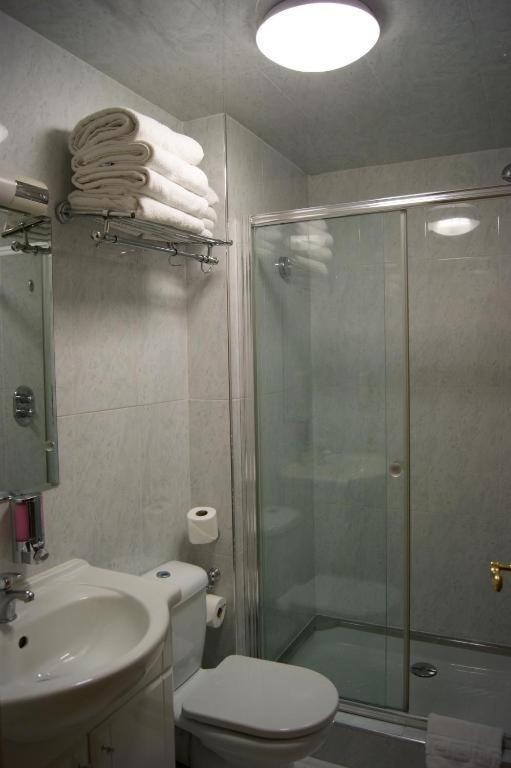 Westpoint Hotel 3*