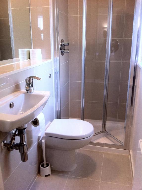 Hotel Queens London