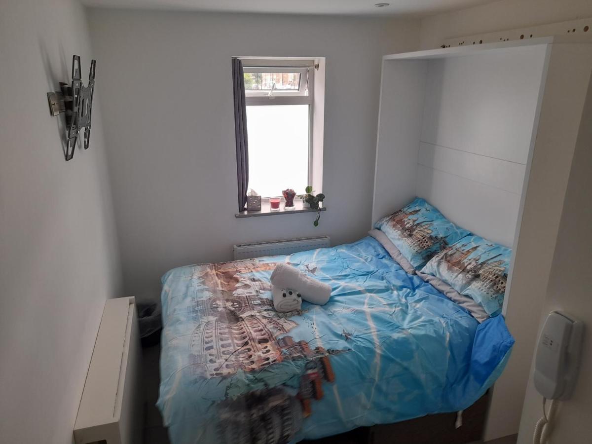 Lovely Double In Shared 3 Habitación en casa particular Londres