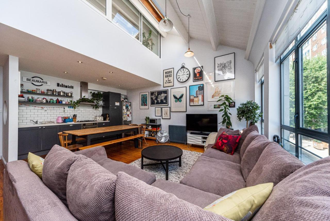 Apartment Pass The Keys - Trendy Flat With Private Terrace In East London
