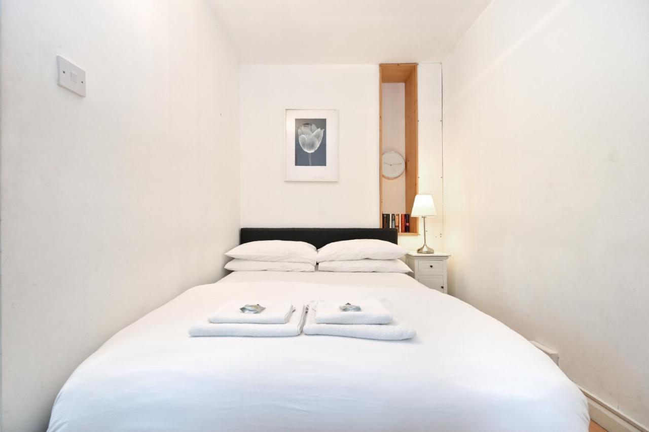 - Great Portland St, Regents Pk, Euston Londres
