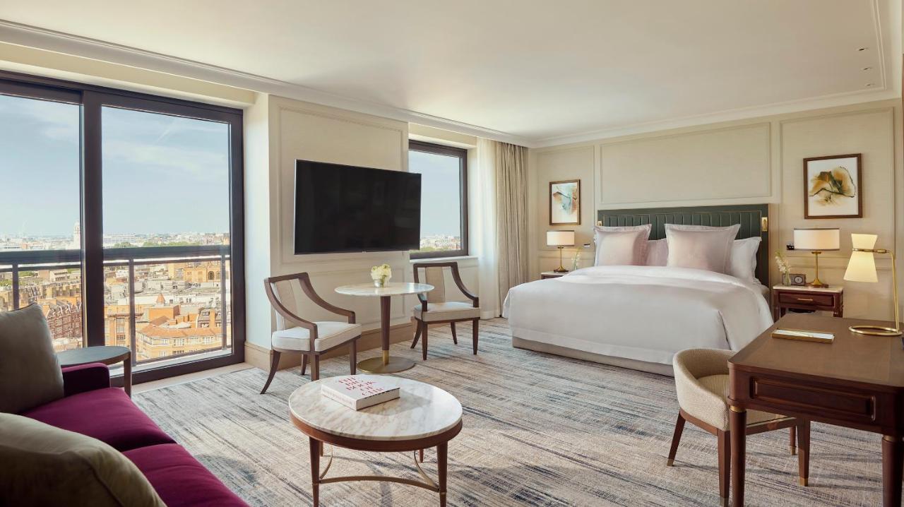 Jumeirah Carlton Tower Hotel