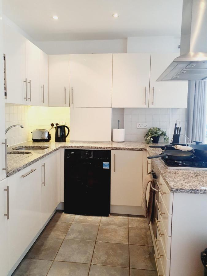 Luxury Canary Wharf With Free Parking Apartamento *