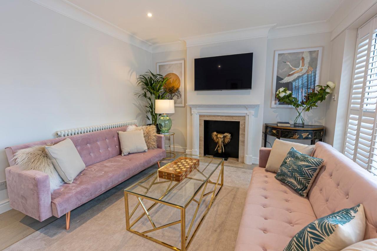 Joivy Stunning 3 Bed,2 Bath House With Roof Terrace In Chelsea Apartment London