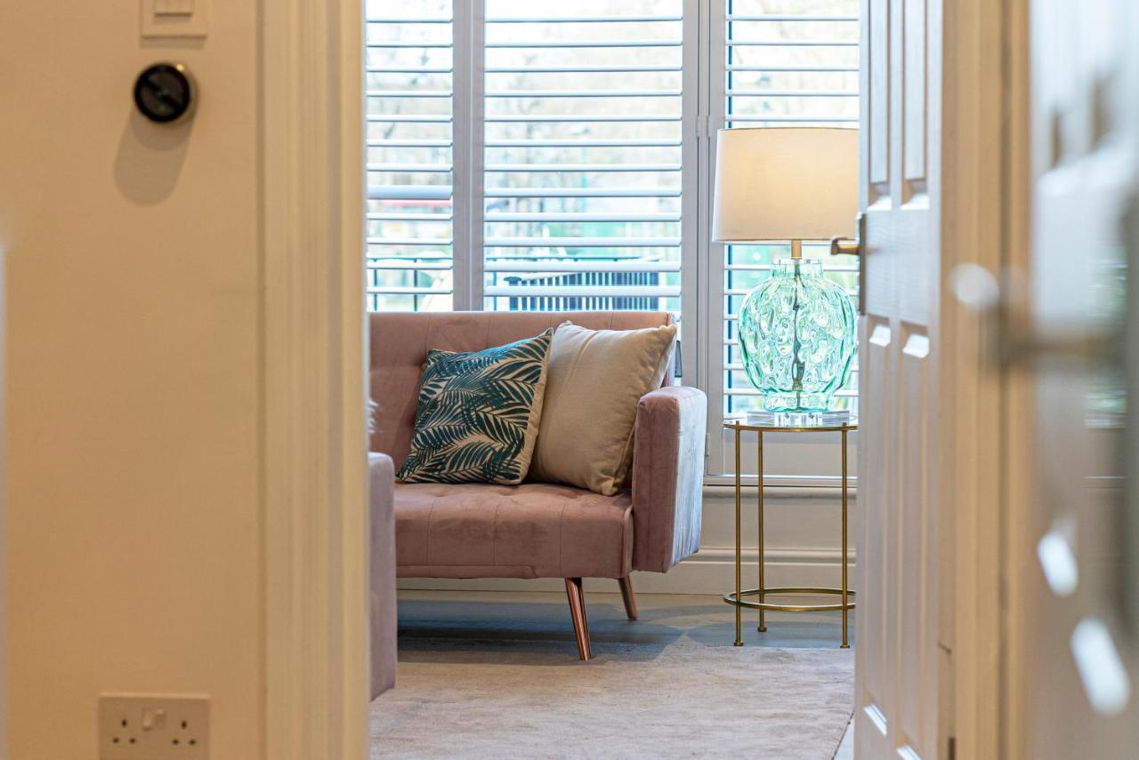 Joivy Stunning 3 Bed,2 Bath House With Roof Terrace In Chelsea Apartment *