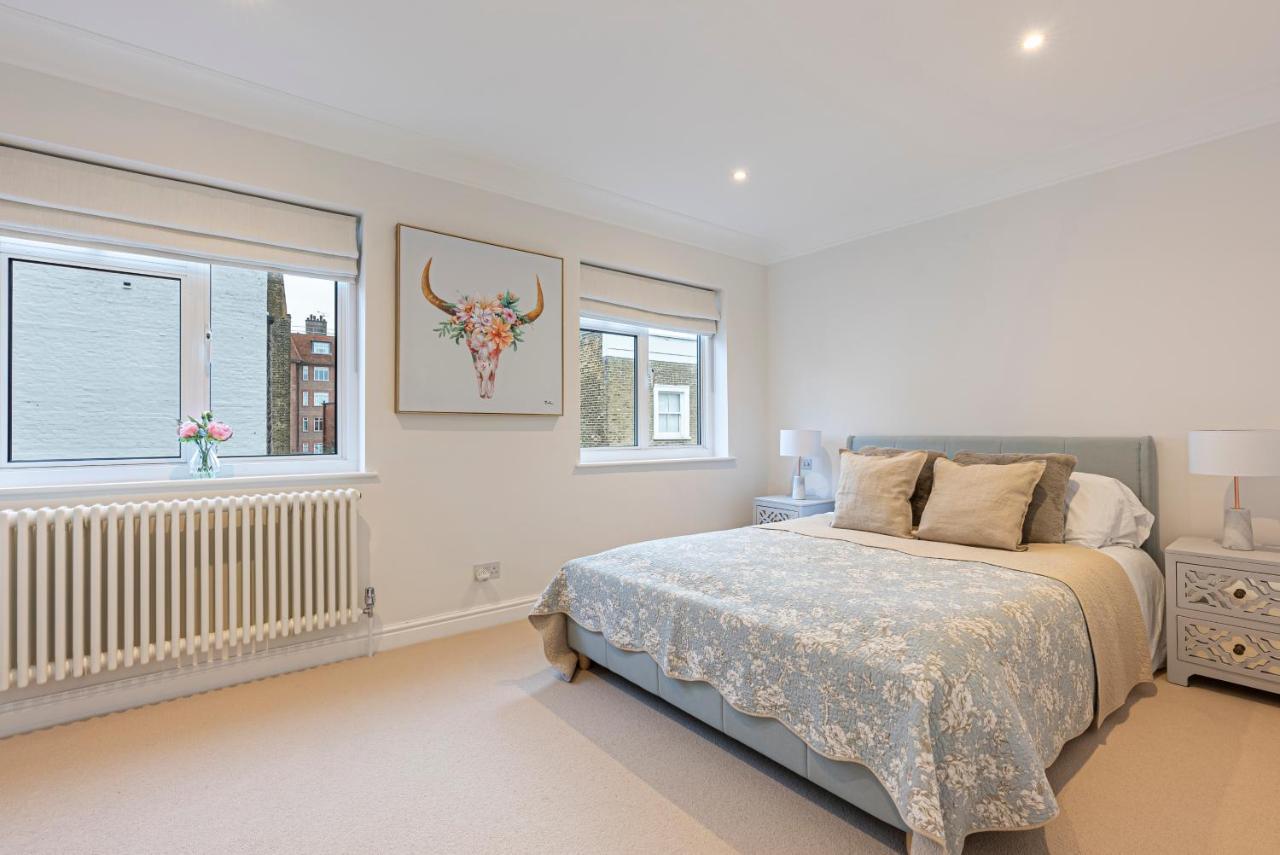 Joivy Stunning 3 Bed,2 Bath House With Roof Terrace In Chelsea Apartment London