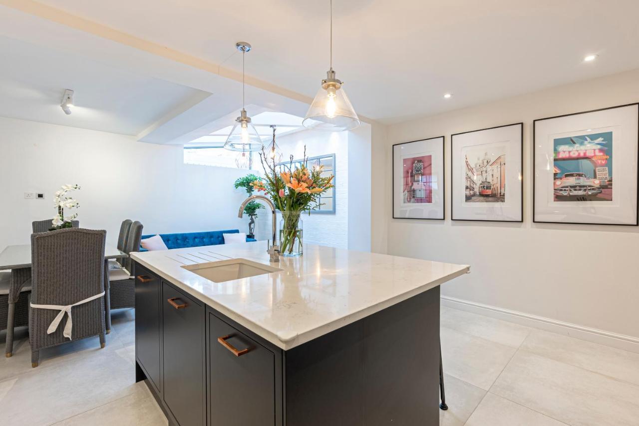 Apartment Joivy Stunning 3 Bed,2 Bath House With Roof Terrace In Chelsea London