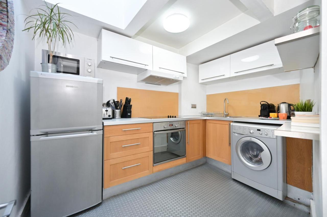 Appartement Soho, Piccadilly & Chinatown - Two Bedroom & Two Double Beds Londen